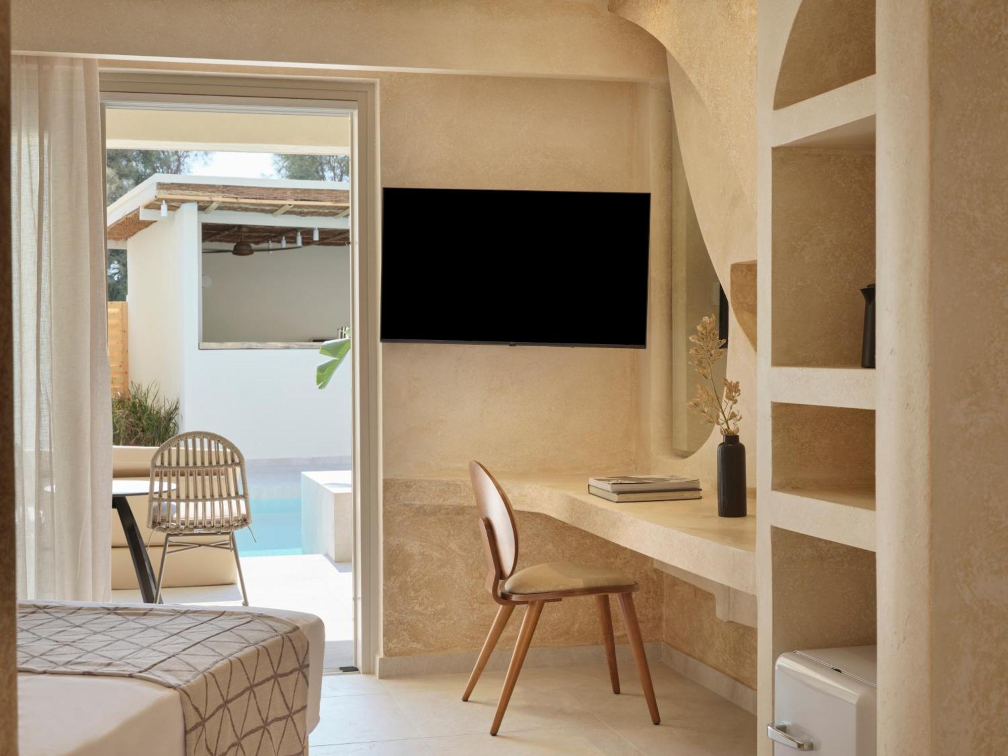 Heyday Luxury Suites Периса Екстериор снимка