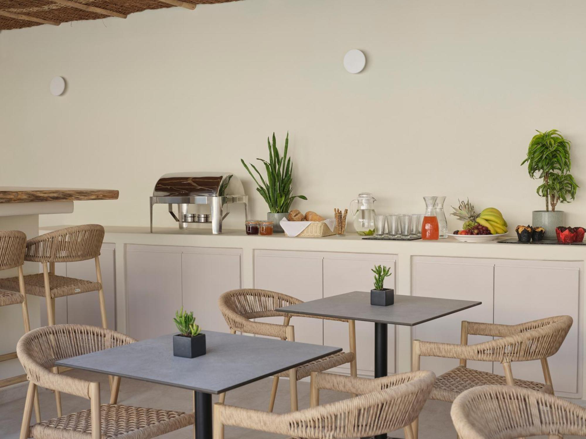 Heyday Luxury Suites Периса Екстериор снимка