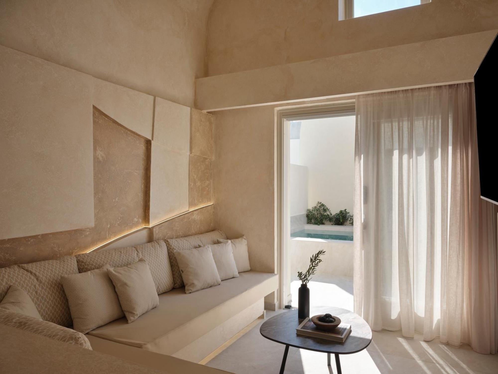 Heyday Luxury Suites Периса Екстериор снимка