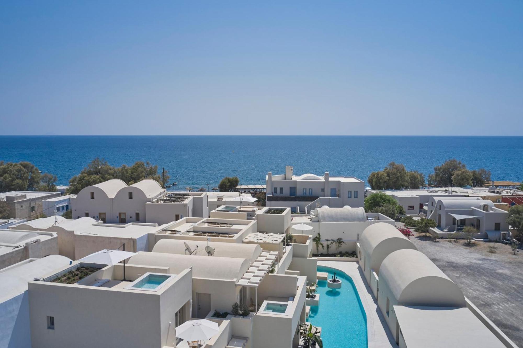 Heyday Luxury Suites Периса Екстериор снимка