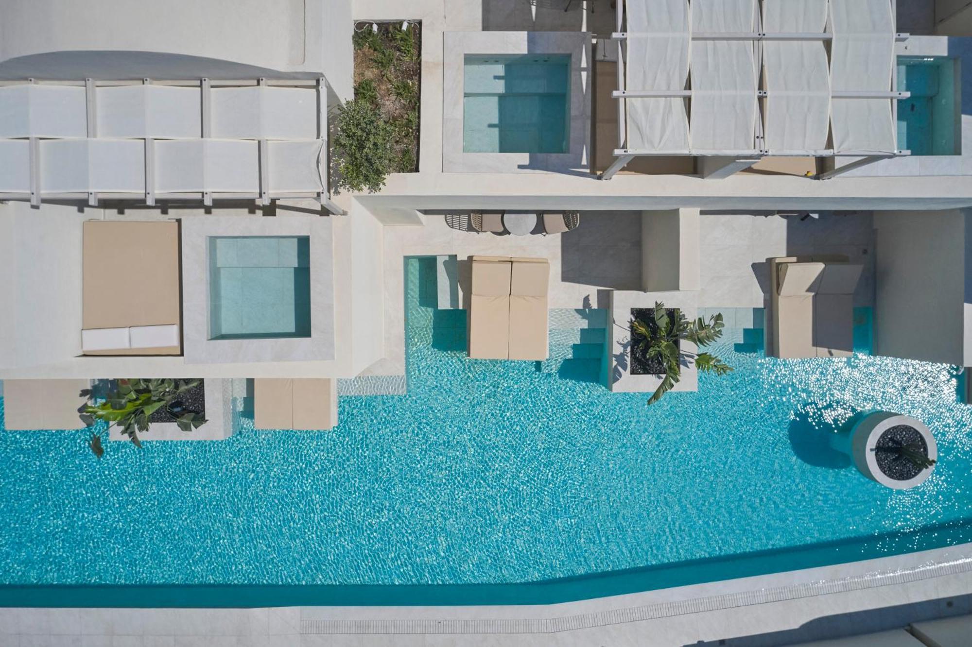 Heyday Luxury Suites Периса Екстериор снимка