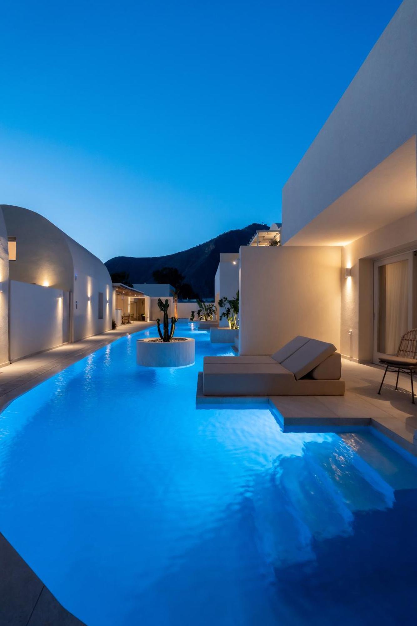 Heyday Luxury Suites Периса Екстериор снимка